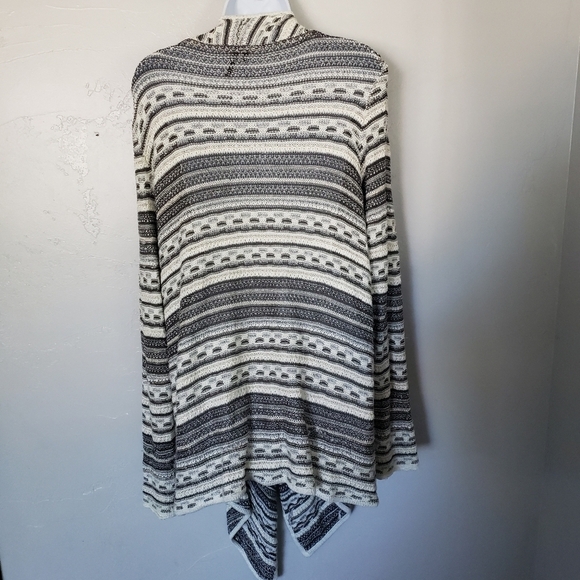 Maurices 2 2X Draped Front Sweater Cardigan Long Sister Cream Olive Green Layer - Picture 7 of 10